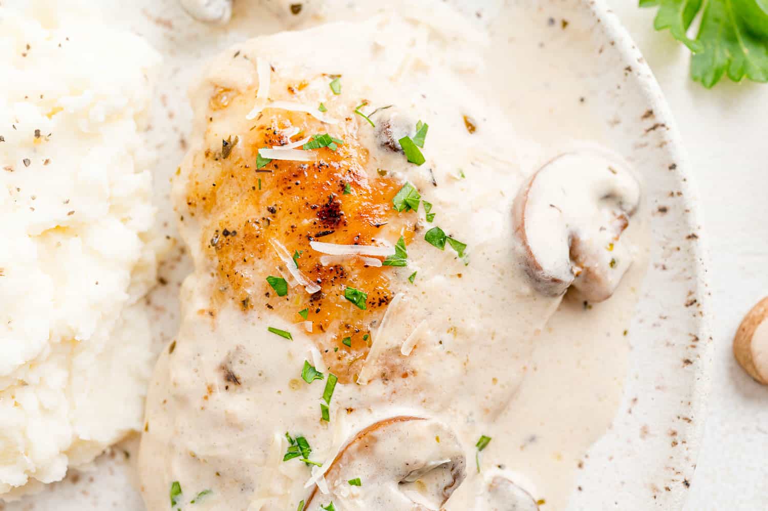 Creamy Chicken Marsala: Rich Mushroom Wine Sauce & Serving Ideas